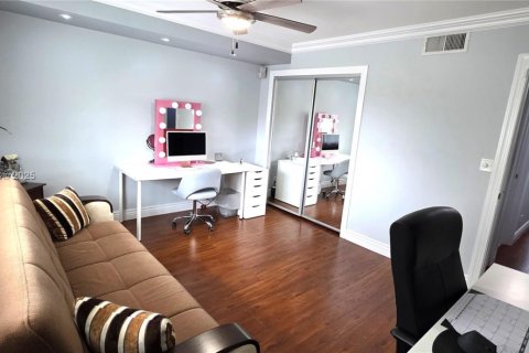 Adosado en venta en Sunrise, Florida, 2 dormitorios, 132.66 m2 № 1925814 - foto 13