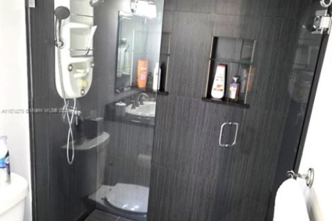 Adosado en venta en Sunrise, Florida, 2 dormitorios, 132.66 m2 № 1925814 - foto 15
