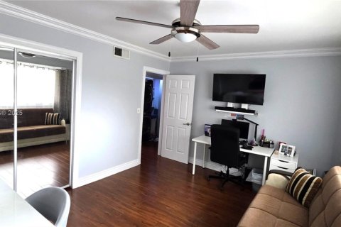 Adosado en venta en Sunrise, Florida, 2 dormitorios, 132.66 m2 № 1925814 - foto 14