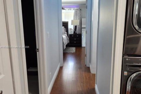 Adosado en venta en Sunrise, Florida, 2 dormitorios, 132.66 m2 № 1925814 - foto 26