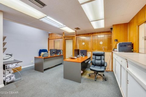 Propiedad comercial en venta en Daytona Beach, Florida, 187.11 m2 № 2121225 - foto 8
