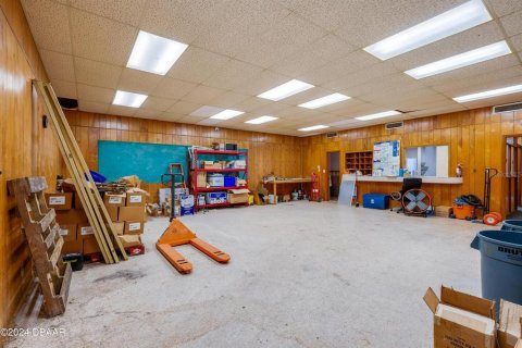Propiedad comercial en venta en Daytona Beach, Florida, 187.11 m2 № 2121225 - foto 5