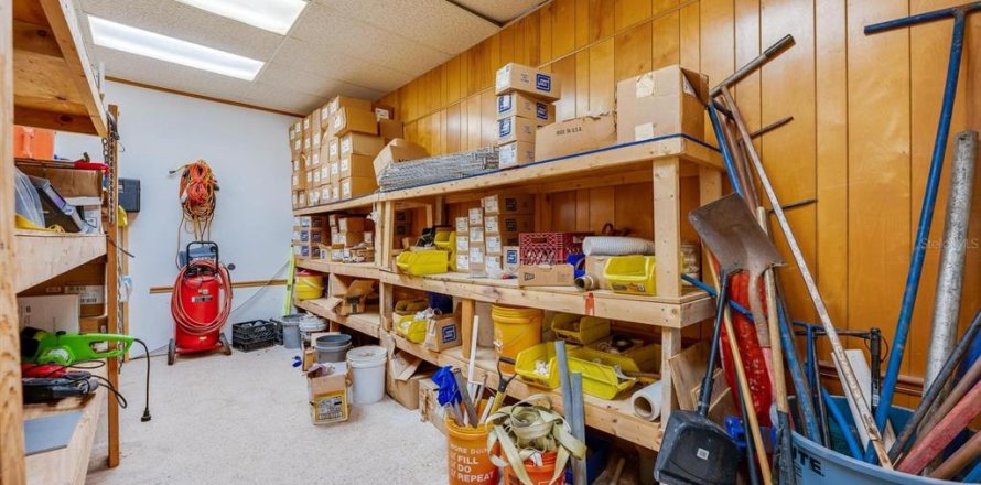Propiedad comercial en Daytona Beach, Florida 187.11 m2 № 2121225