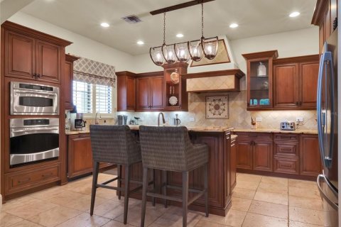 House in Four Corners, Florida 7 bedrooms, 549.7 sq.m. № 1884845 - photo 25