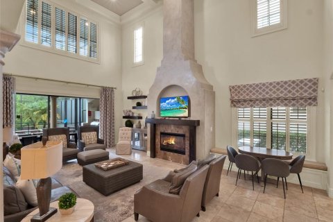 House in Four Corners, Florida 7 bedrooms, 549.7 sq.m. № 1884845 - photo 26