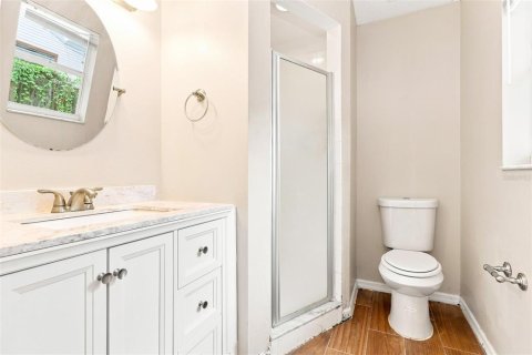 House in Saint Petersburg, Florida 3 bedrooms, 111.48 sq.m. № 2345332 - photo 13