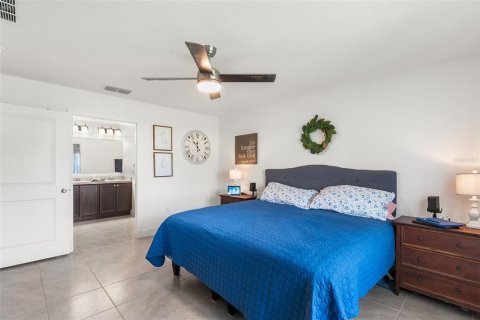 Casa en venta en Winter Haven, Florida, 4 dormitorios, 157.56 m2 № 1908659 - foto 19