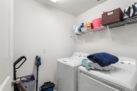 Casa en venta en Winter Haven, Florida, 4 dormitorios, 157.56 m2 № 1908659 - foto 26