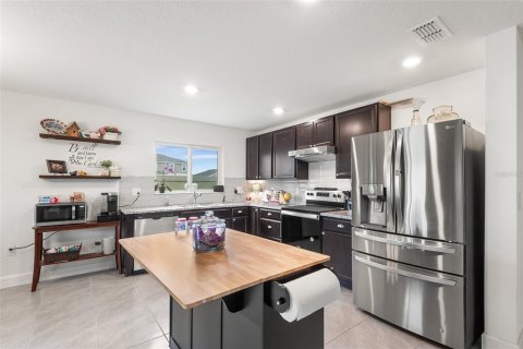 Casa en venta en Winter Haven, Florida, 4 dormitorios, 157.56 m2 № 1908659 - foto 3