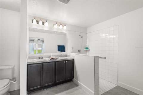 Casa en venta en Winter Haven, Florida, 4 dormitorios, 157.56 m2 № 1908659 - foto 20
