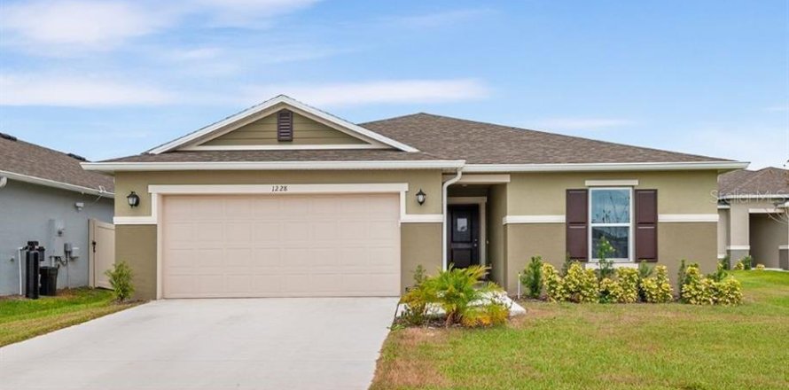 Villa ou maison à Winter Haven, Floride 4 chambres, 157.56 m2 № 1908659