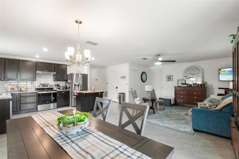 Casa en venta en Winter Haven, Florida, 4 dormitorios, 157.56 m2 № 1908659 - foto 13