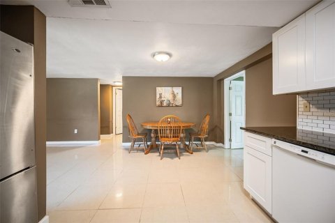 Casa en venta en Holiday, Florida, 2 dormitorios, 111.48 m2 № 1840104 - foto 9