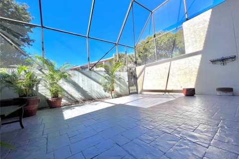 Купить таунхаус в Дорал, Флорида 2 спальни, 133.69м2, № 1946884 - фото 9