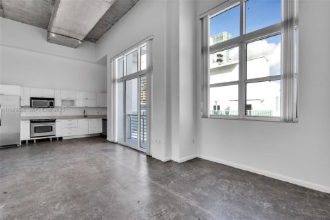 Купить кондоминиум в Майами, Флорида 1 спальня, 57.6м2, № 1985743 - фото 14