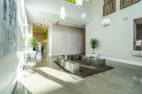 Купить кондоминиум в Майами, Флорида 1 спальня, 57.6м2, № 1985743 - фото 5