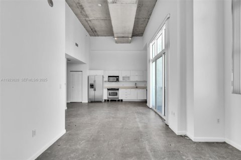 Купить кондоминиум в Майами, Флорида 1 спальня, 57.6м2, № 1985743 - фото 16