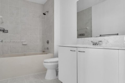 Купить кондоминиум в Майами, Флорида 1 спальня, 57.6м2, № 1985743 - фото 19