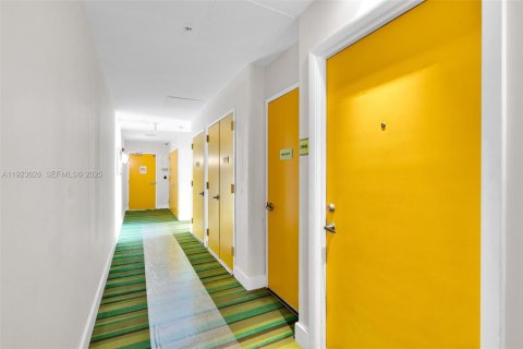 Купить кондоминиум в Майами, Флорида 1 спальня, 57.6м2, № 1985743 - фото 6