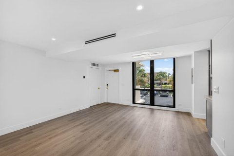 Copropriété à louer à North Palm Beach, Floride: 2 chambres, 115.57 m2 № 2153642 - photo 10