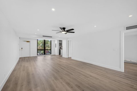 Copropriété à louer à North Palm Beach, Floride: 2 chambres, 115.57 m2 № 2153642 - photo 15
