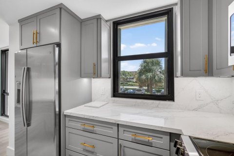 Copropriété à louer à North Palm Beach, Floride: 2 chambres, 115.57 m2 № 2153642 - photo 19