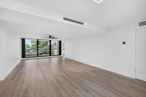 Copropriété à louer à North Palm Beach, Floride: 2 chambres, 115.57 m2 № 2153642 - photo 12