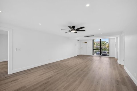 Copropriété à louer à North Palm Beach, Floride: 2 chambres, 115.57 m2 № 2153642 - photo 16