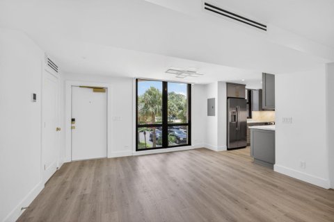 Copropriété à louer à North Palm Beach, Floride: 2 chambres, 115.57 m2 № 2153642 - photo 9
