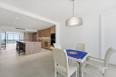 Condo in Fort Lauderdale, Florida, 3 bedrooms  № 2146911 - photo 10