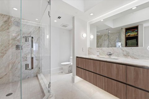 Condo in Fort Lauderdale, Florida, 3 bedrooms  № 2146911 - photo 12