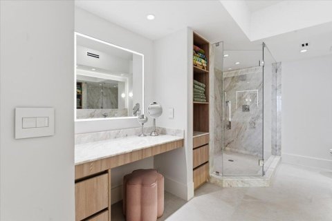 Condo in Fort Lauderdale, Florida, 3 bedrooms  № 2146911 - photo 24