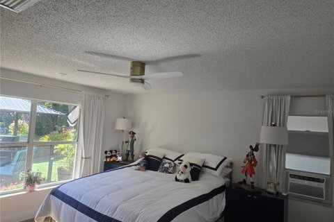 Villa ou maison à louer à Brooksville, Floride: 2 chambres, 127.09 m2 № 1838035 - photo 5