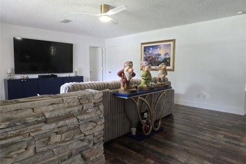 Villa ou maison à louer à Brooksville, Floride: 2 chambres, 127.09 m2 № 1838035 - photo 2