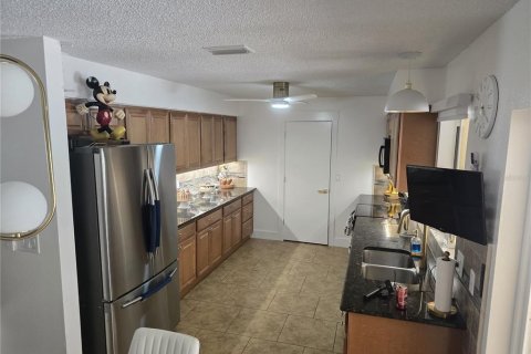Villa ou maison à louer à Brooksville, Floride: 2 chambres, 127.09 m2 № 1838035 - photo 4