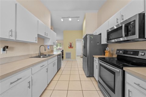 Villa ou maison à vendre à Lakeland, Floride: 3 chambres, 148.09 m2 № 2334214 - photo 15