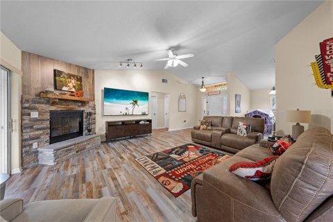 Villa ou maison à vendre à Lakeland, Floride: 3 chambres, 148.09 m2 № 2334214 - photo 11