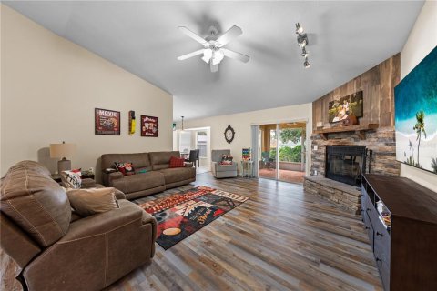 Villa ou maison à vendre à Lakeland, Floride: 3 chambres, 148.09 m2 № 2334214 - photo 9