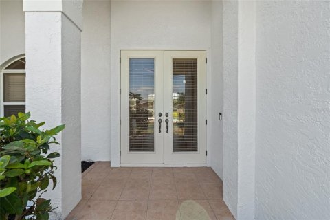 House in Cape Coral, Florida 3 bedrooms, 204.01 sq.m. № 1649044 - photo 9