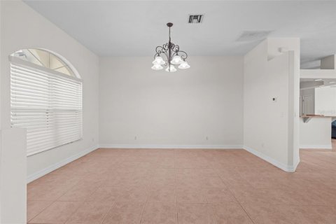 House in Cape Coral, Florida 3 bedrooms, 204.01 sq.m. № 1649044 - photo 16