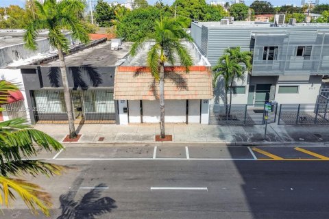 Propiedad comercial en venta en Miami, Florida № 2054793 - foto 4