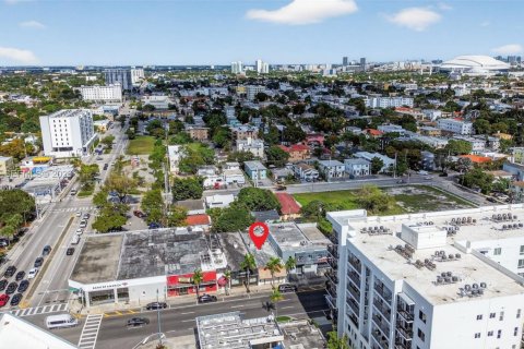 Propiedad comercial en venta en Miami, Florida № 2054793 - foto 29
