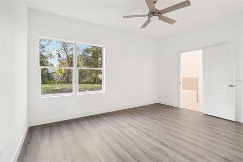 House in DeLand, Florida 3 bedrooms, 143.07 sq.m. № 1795736 - photo 7