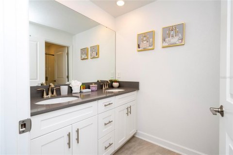 Adosado en venta en Kissimmee, Florida, 4 dormitorios, 176.7 m2 № 2239848 - foto 27