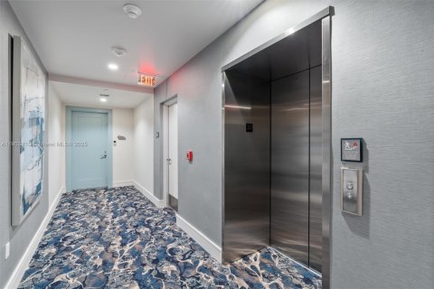 Copropriété à vendre à Fort Lauderdale, Floride: 3 chambres, 203.55 m2 № 1955634 - photo 2