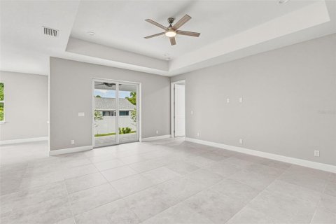 House in Rotonda, Florida 3 bedrooms, 162.76 sq.m. № 2099389 - photo 19