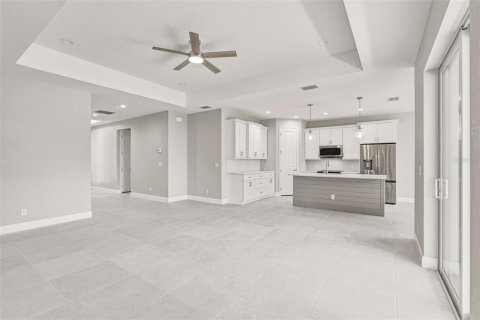 House in Rotonda, Florida 3 bedrooms, 162.76 sq.m. № 2099389 - photo 8