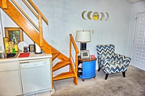 Condo in Lutz, Florida, 1 bedroom  № 2108031 - photo 10