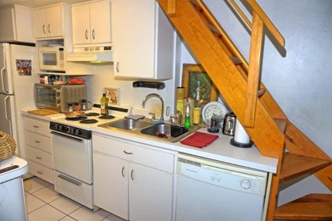 Condo in Lutz, Florida, 1 bedroom  № 2108031 - photo 14