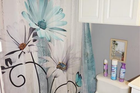 Condo in Lutz, Florida, 1 bedroom  № 2108031 - photo 15